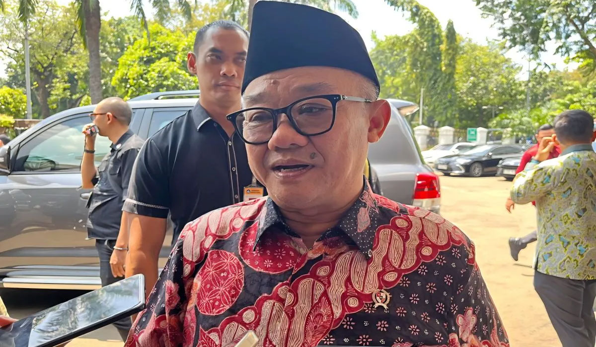 Bikin Penasaran! Mendikdasmen Ungkap Aturan AI yang Bisa Ubah Cara Belajar Anak